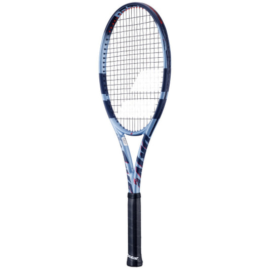 מחבט טניס Babolat Pure Drive 98 Gen11 משקל 305 גרם | בבולט בצבעים כחולים ואדומים, עם שליטה מקסימלית.