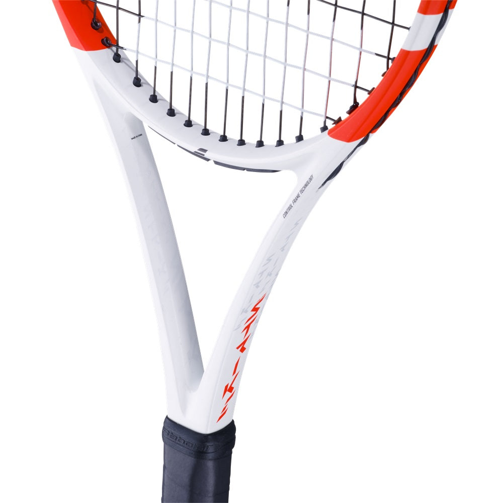 מחבט טניס Babolat Pure Strike 100 16/20 Gen4 2024 משקל 305 גרם | בבולט - תקריב של ראש המחבט.