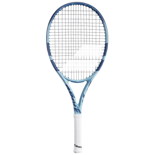 מחבט טניס לילדים Babolat Pure Drive Junior 26 Gen11 Light | בבולט - כחול בהיר, עוצמה ונוכחות במגרש.