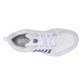 מבט מלמעלה על נעלי טניס K-Swiss Court Express 2 לנשים בצבע לבן