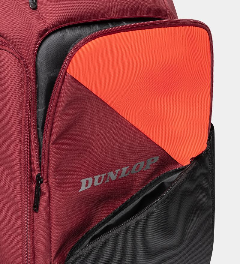 תיק אימון Dunlop CX Performance Backpack | דנלופ עם רוכסן וכיס פנימי לנשיאה נוחה של ציוד טניס.