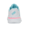 מבט מאחור על העקב של נעלי פאדל K-Swiss Express Light 3 Padel לנשים בצבע לבן ותכלת