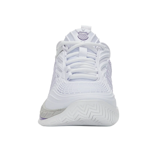 מבט חזיתי של נעלי טניס K-Swiss Hypercourt Supreme 2 לנשים בצבע לבן וסגול