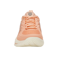מבט חזיתי של נעלי טניס K-Swiss Hypercourt Supreme 2 לנשים בצבע כתום אפרסק