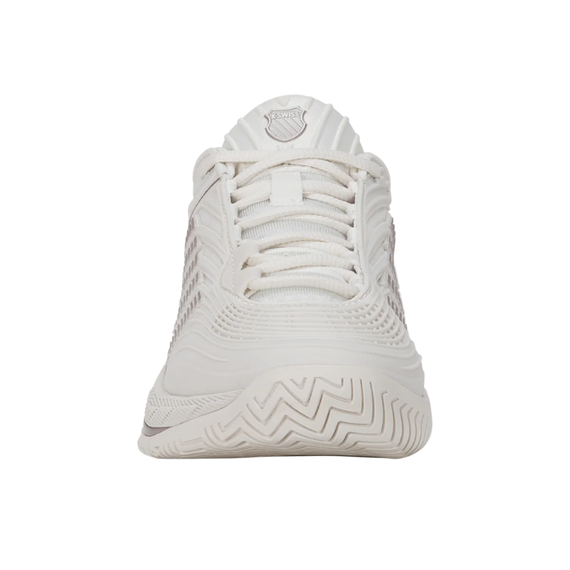 מבט חזיתי של נעלי טניס K-Swiss Hypercourt Supreme 2 לנשים בצבע לבן