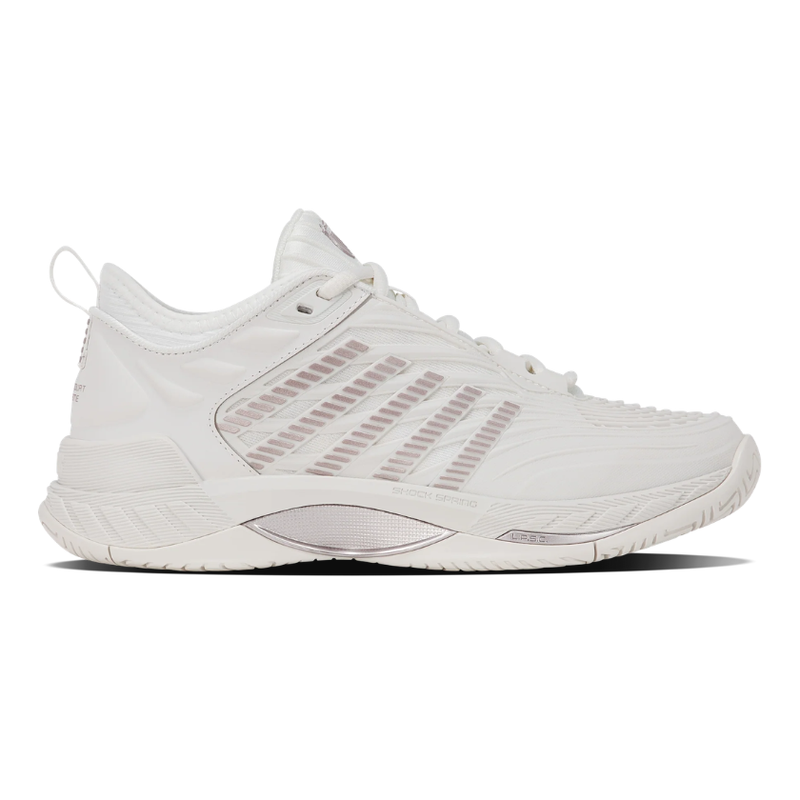 נעלי טניס K-Swiss Hypercourt Supreme 2 לנשים בצבע לבן - מבט פרופיל מהצד עם פסים מעודנים