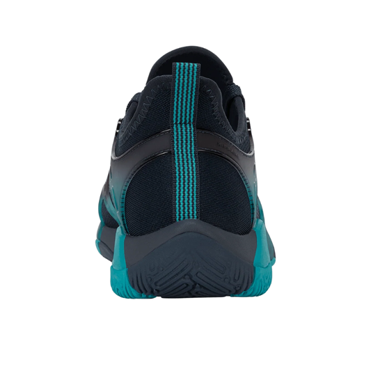 מבט מאחור על העקב של נעלי פאדל K-Swiss K-Frame Padel לגברים בצבע שחור ותורכיז
