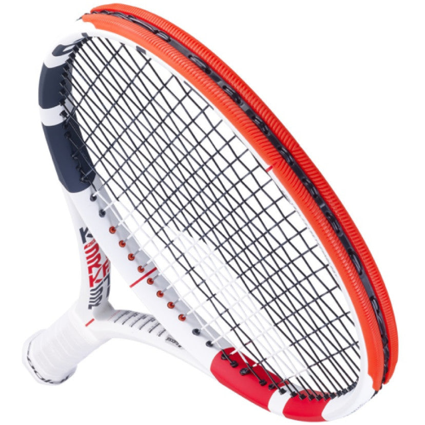 מחבט טניס Babolat Pure Strike 18/20 משקל 305 גרם | בבולט - תקריב על ראש המחבט עם גידים.
