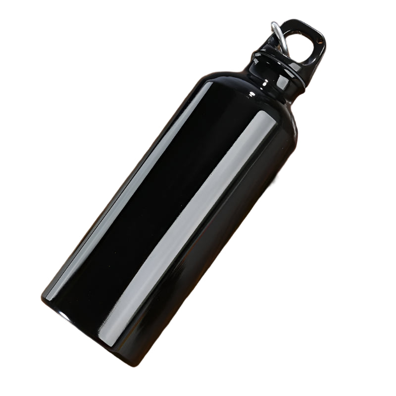 בקבוק מים 500 מ"ל בשחור, קומפקטי ונוח לשימוש יומיומי, מושלם לנשיאה בכל מקום.