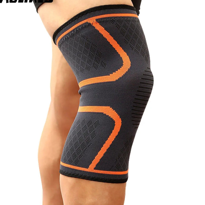 יחידות סד ברך דחיסה לנשים, מגה ברך מתכוונן בשחור ואדום, תמיכה ויציבות למפרק הברך.