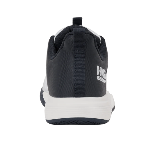 מבט מאחור על העקב של נעלי פאדל K-Swiss Ultrashot Light Padel לגברים בצבע שחור ולבן