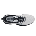 מבט מלמעלה על נעלי טניס K-Swiss Ultrashot Light לגברים ושרוכים שחורים