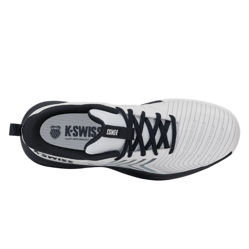 מבט מלמעלה על נעלי טניס K-Swiss Ultrashot Light לגברים ושרוכים שחורים