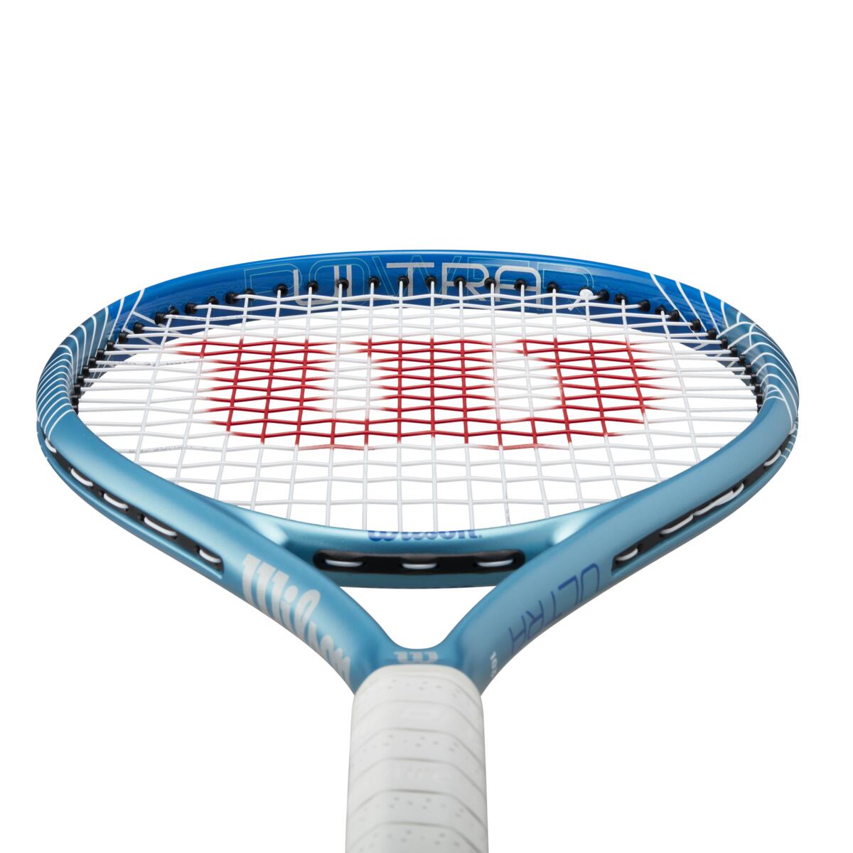 מחבט טניס Wilson Ultra Power 103 Tennis Racket | וילסון - מראה קרוב של המסגרת והחוטים.