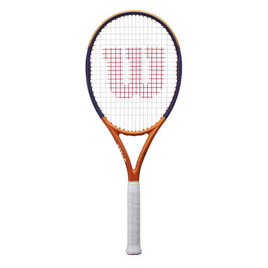 מחבט טניס | Roland-Garros Equipe Tennis Racket בצבעים כתום ושחור, עם לוגו ווילסון בולט.