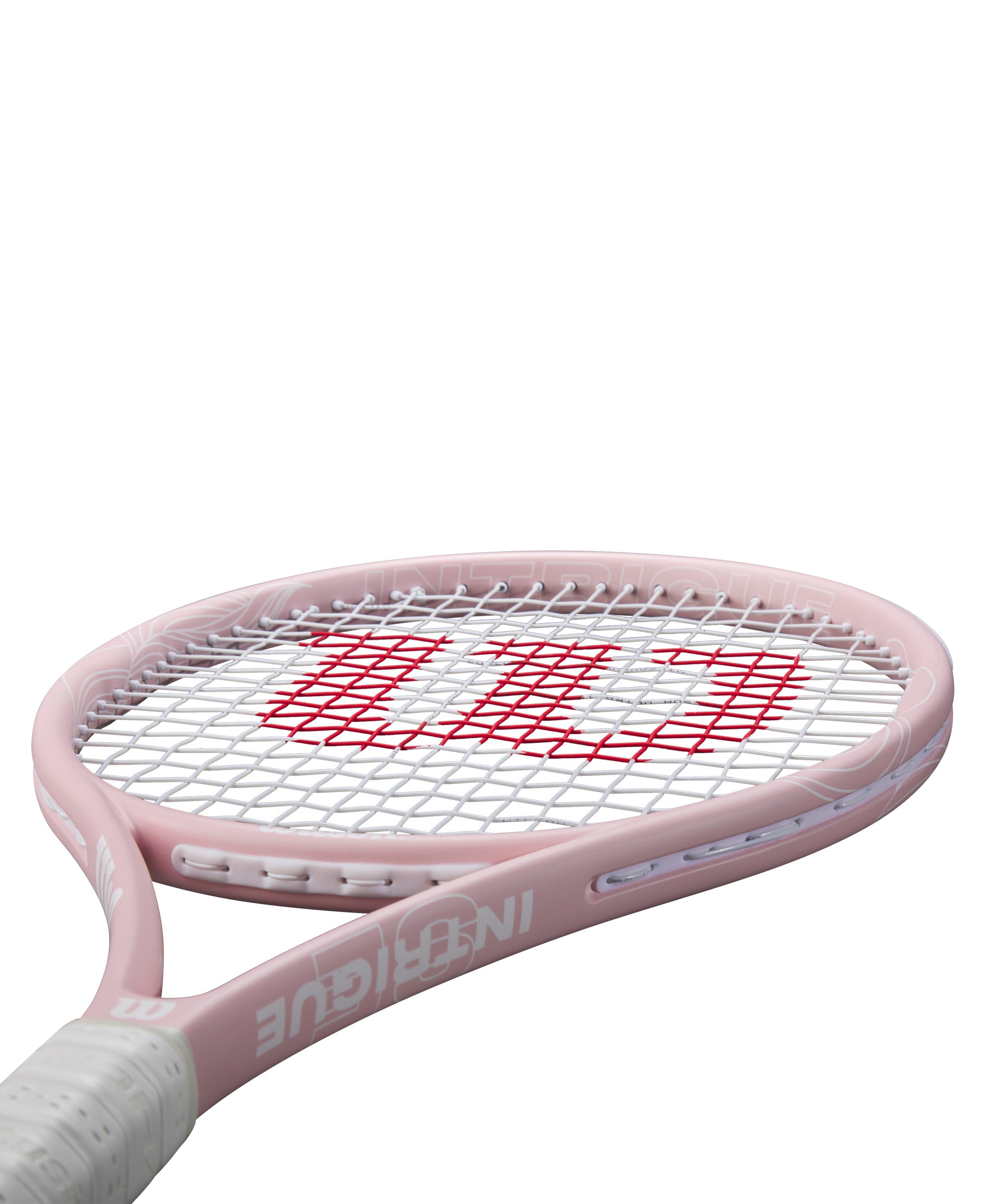 מחבט טניס Wilson Intrigue Se Tennis Racket | וילסון - מבט קרוב על המוט ורשת החבטה.