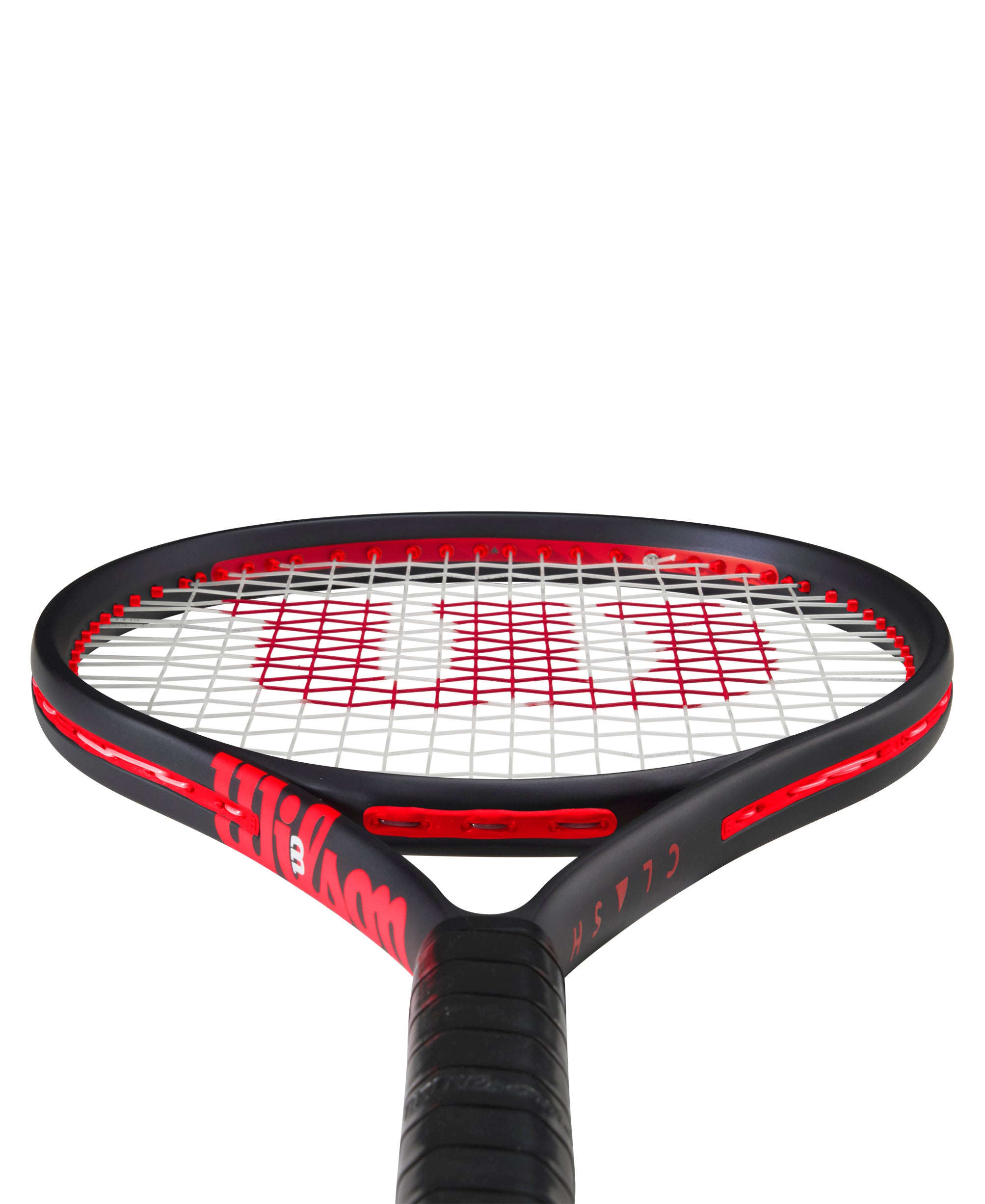 מחבט טניס Wilson Clash 25 RKT V3.0 | וילסון מבט מהצד על ראש המחבט עם עיצוב בולט באדום ושחור.