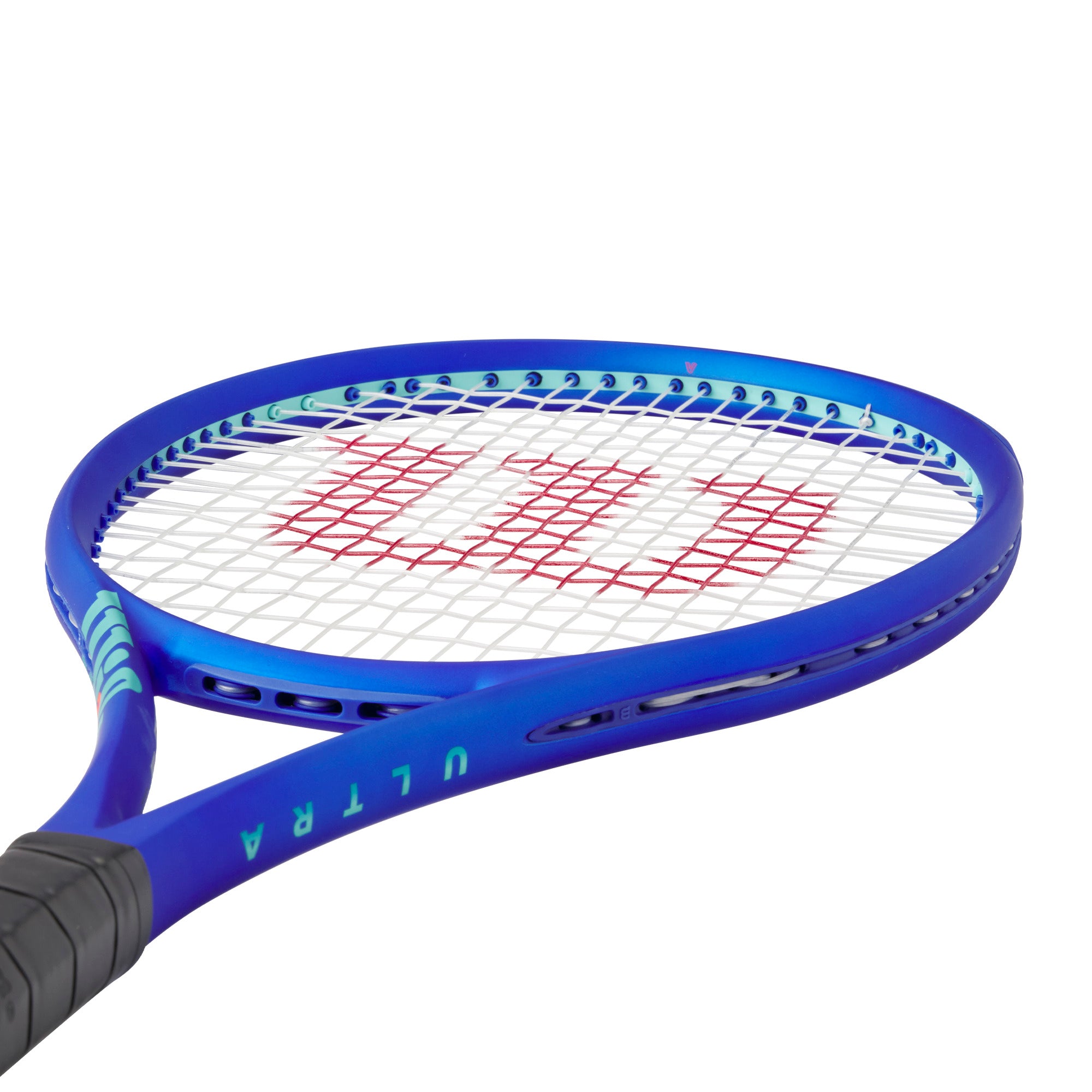מחבט טניס Wilson Ultra 100UL V5 Tennis Racket | וילסון - מבט מקרוב על ראש המחבט בעיצוב כחול.