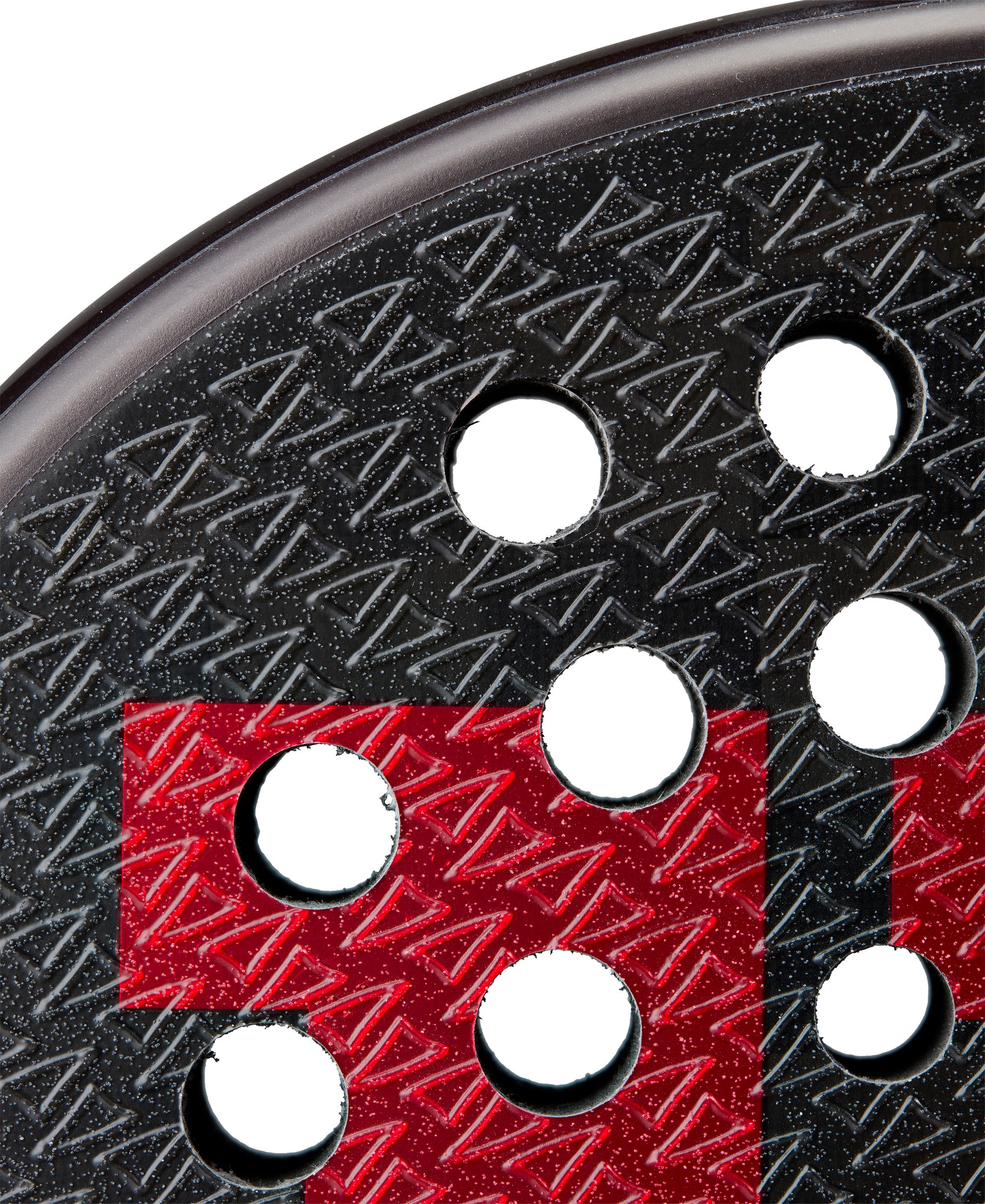 מחבט פאדל Wilson Bela Pro V3 Padel Racket | וילסון - תקריב על הפנים והחורים של המחבט