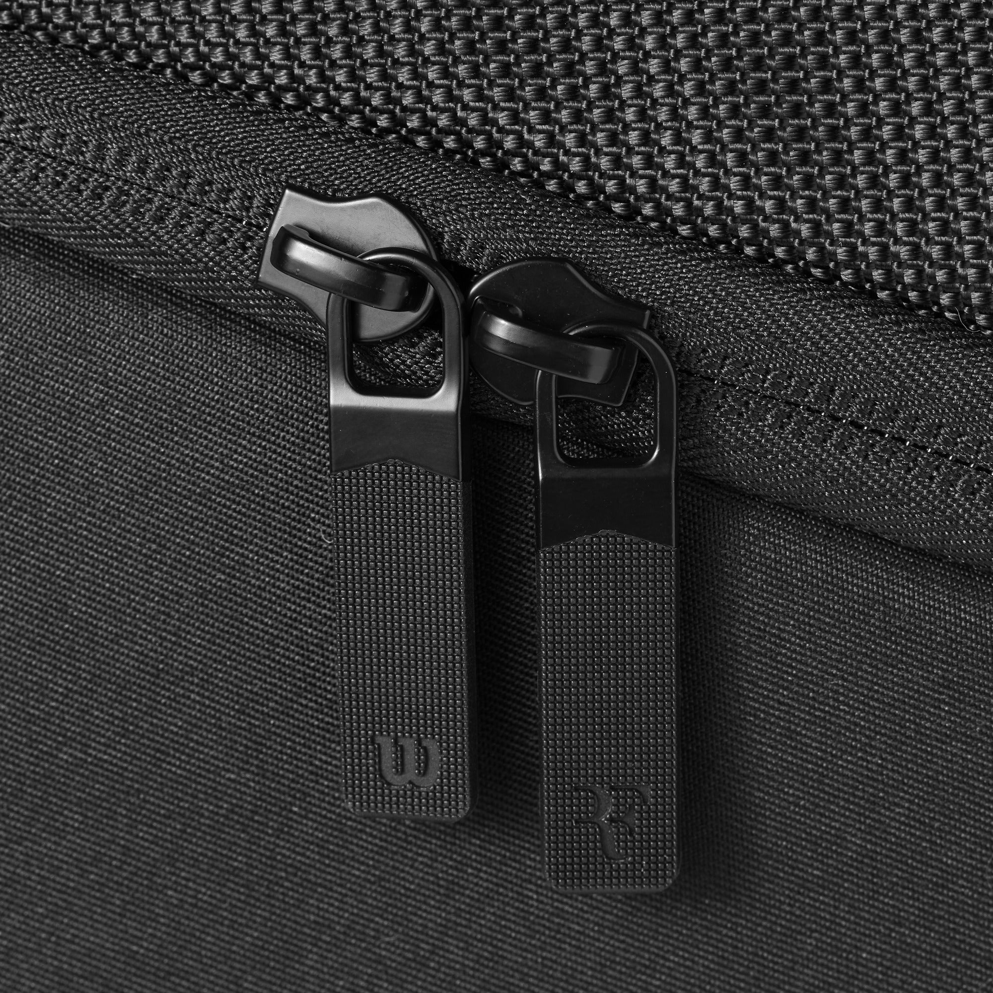 כיסוי למחבט טניס | Rf Racquet Cover Black - רוכסנים פרימיום של כיסוי מחבט טניס Wilson, גימור איכותי.