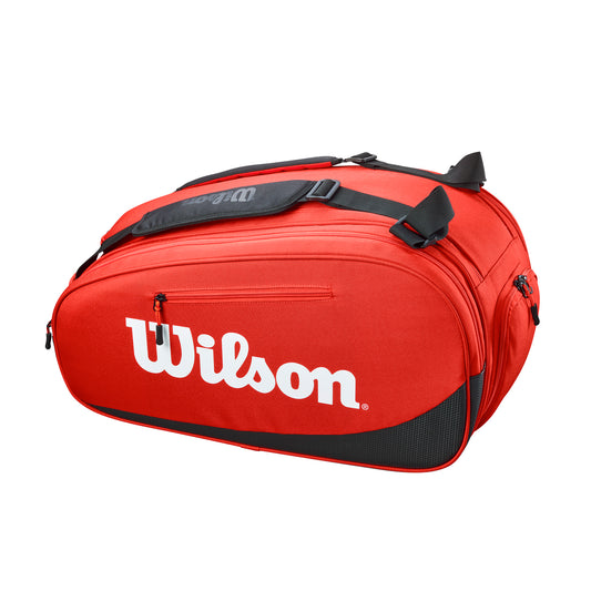 תיק פאדל Wilson Tour Red Padel | וילסון בצבע אדום עם לוגו וילסון על הקצה.