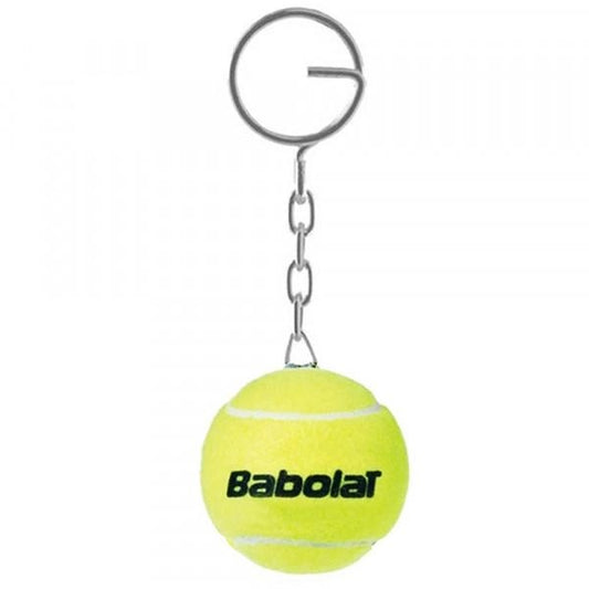 מחזיק מפתחות טניס בבולט Babolat בצורת כדור טניס קטן בצבע צהוב.